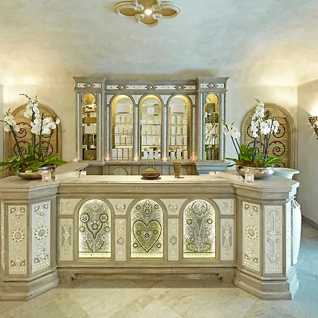 فندق The At Ashford Castle 4*