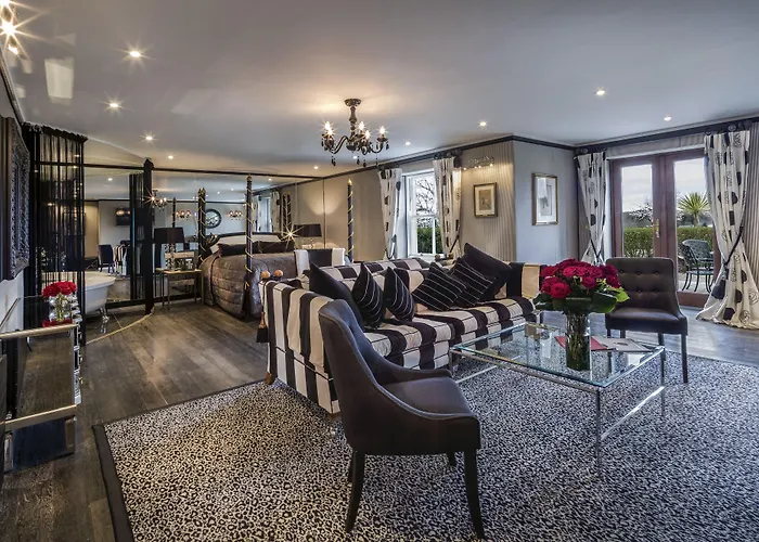 The At Ashford Castle Отель Конг