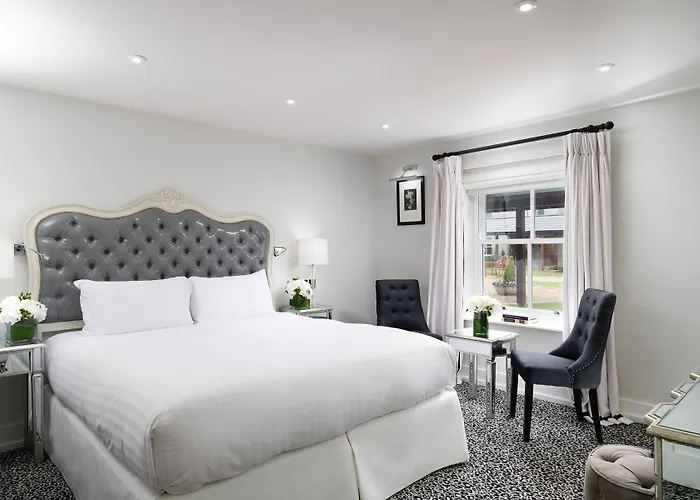 Отель The At Ashford Castle Конг